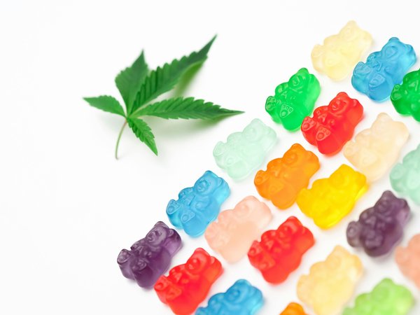 Gummies cbd pour les cheveux : des bienfaits pour des cheveux forts et brillants